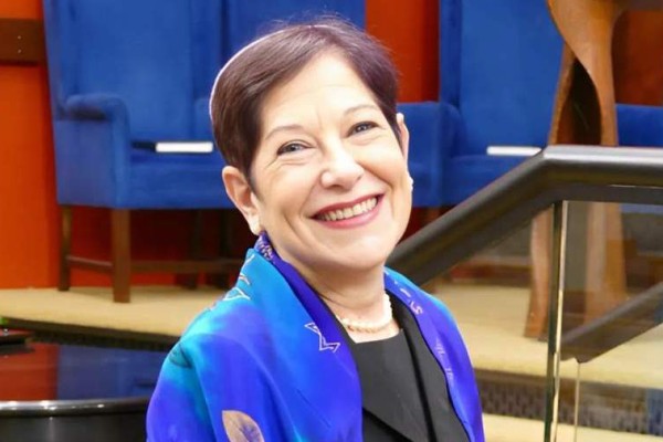 Cantorial Art and the Female Voice: An Interview with Faith Steinsnyder