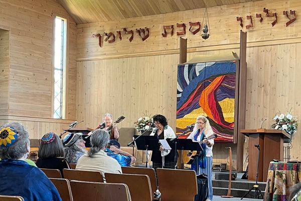 Beyond The Stained-Glass Ceiling: Gender and the Modern Cantorate