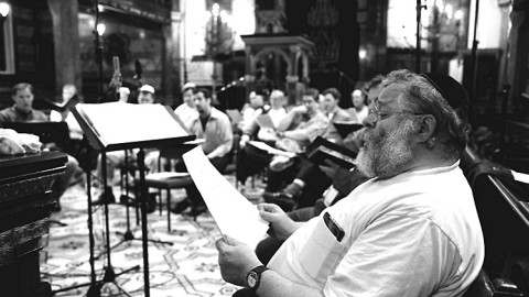 Cantor Benzion Miller and members of Schola Hebraeica.