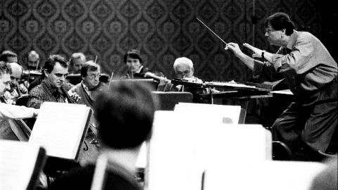 Gerard Schwarz & the Czech Philharmonic Orchestra