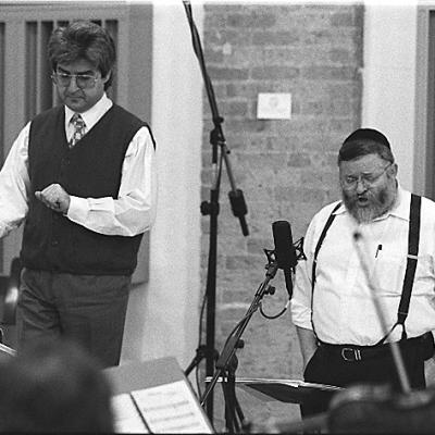 Conductor Marios Papadopoulos, Oxford Philomusica and Cantor Benzion Miller