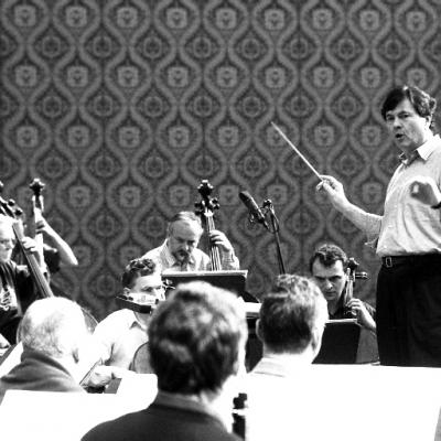 Gerard Schwarz & the Czech Philharmonic Orchestra