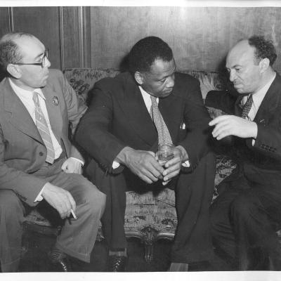 Itzik Fefer, Paul Robeson & Solomon Milkhoels