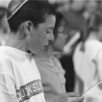 Members of the New London Children's Choir