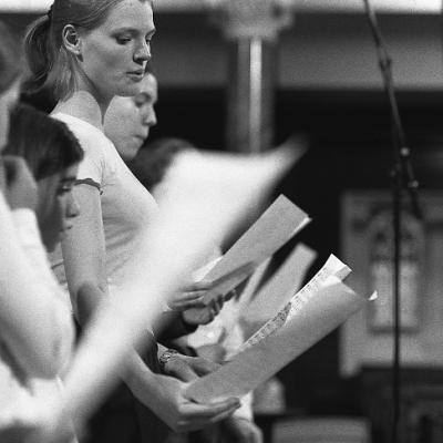 Members of the New London Children's Choir